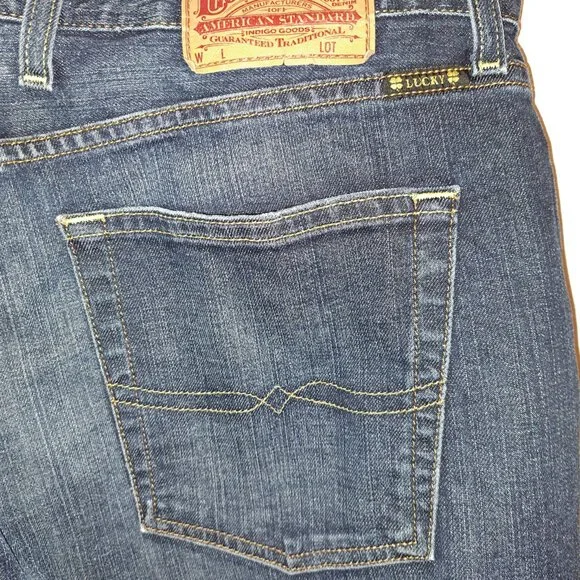 Lucky Brand Dungarees by Gene Montesano Classic fit Jeans Size 34 Short Inseam - Picture 9 of 12
